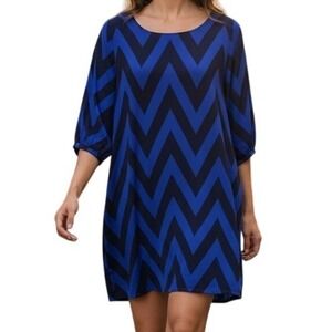 🆕 NEEDLE & THREAD Blue Chevron Zigzag 3/4 Sleeve Shift Dress EUC Size M USA